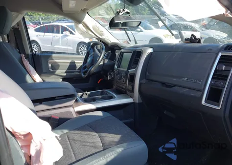 2017 Ram 1500 Big Horn 4X4 5'7 Box z USA, uszkodzony, nr VIN 3C6RR7LT0HG668715